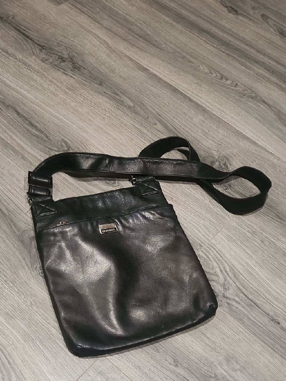 Leather Black Supple North/South Vtg Perlina Crossbody Bag